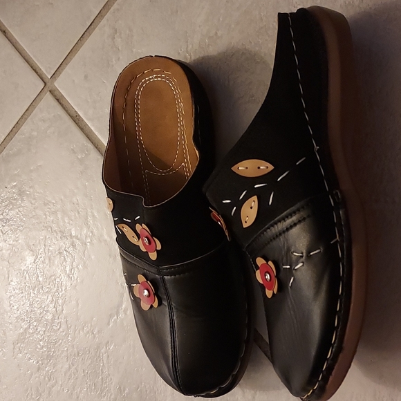 Women Clog Sandal Ladies Comfort Closed Toe Wedges Platform Shoes Flower Slipper - Picture 3 of 3